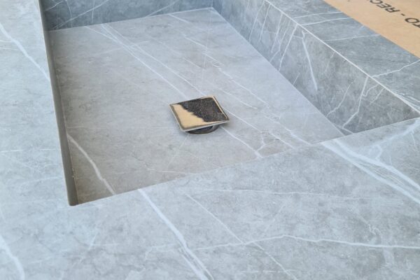 TOP BAGNO NEOLITH ZAHA STONE SU MISURA